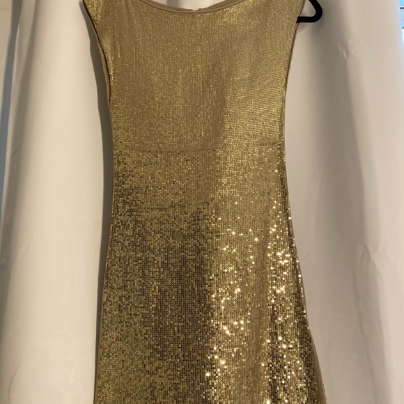 Alice And Olivia Sequence Mini Dress ✨ - Picture 4 of 12